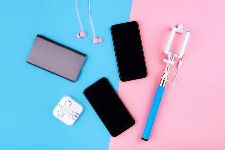 What Are The Best Smartphone Accessories?